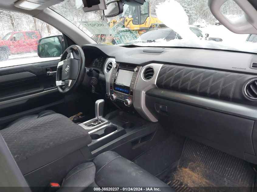 2018 TOYOTA TUNDRA PLATINUM 5.7L V8 - 5TFAY5F18JX752127