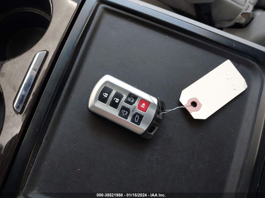 2015 TOYOTA SIENNA XLE 8 PASSENGER - 5TDYK3DC4FS546020