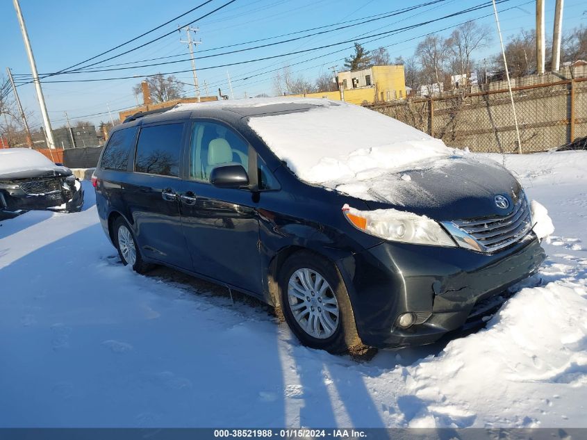 2015 TOYOTA SIENNA XLE 8 PASSENGER - 5TDYK3DC4FS546020