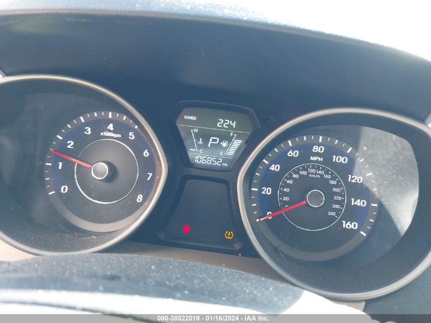 2016 HYUNDAI ELANTRA SE - 5NPDH4AE8GH687527