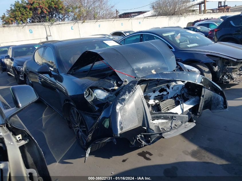 2016 PORSCHE PANAMERA 4 - WP0AA2A78GL000765