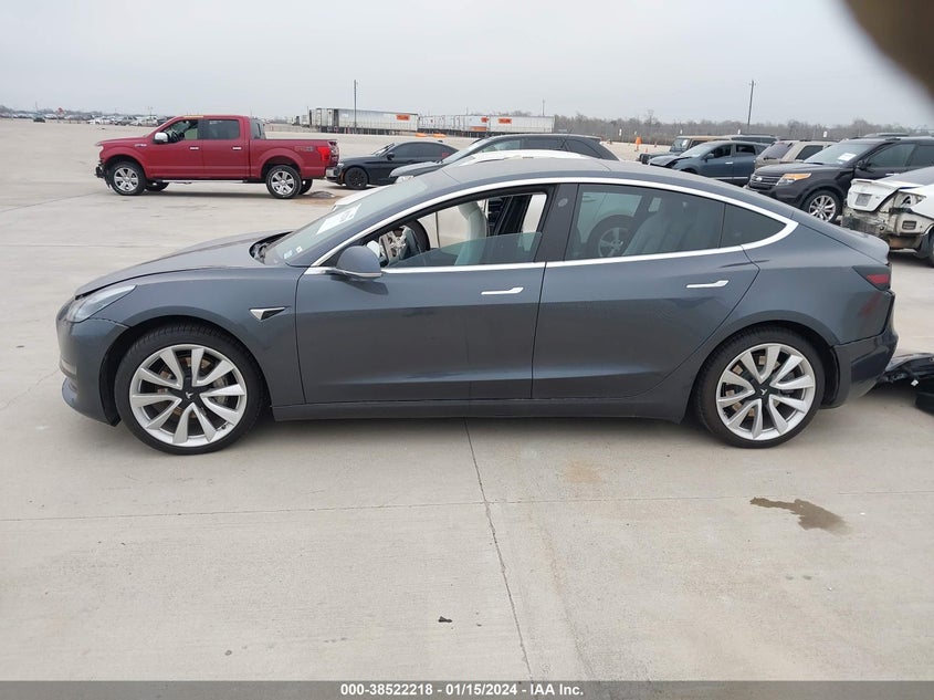 VIN 5YJ3E1EB3KF195756 2019 TESLA MODEL 3