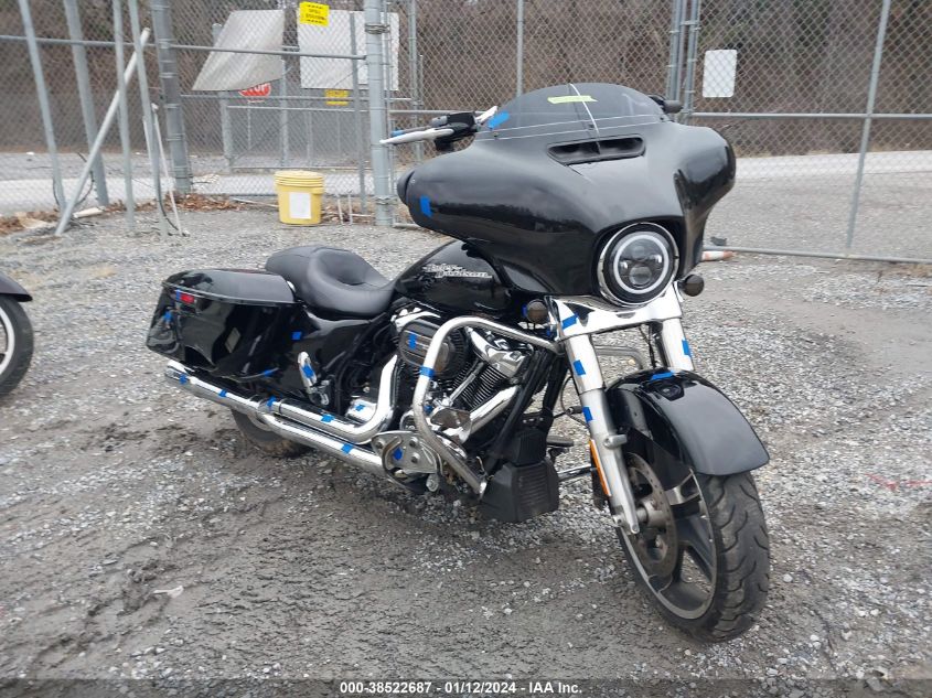 2017 HARLEY-DAVIDSON FLHX STREET GLIDE - 1HD1KDC14HD620489
