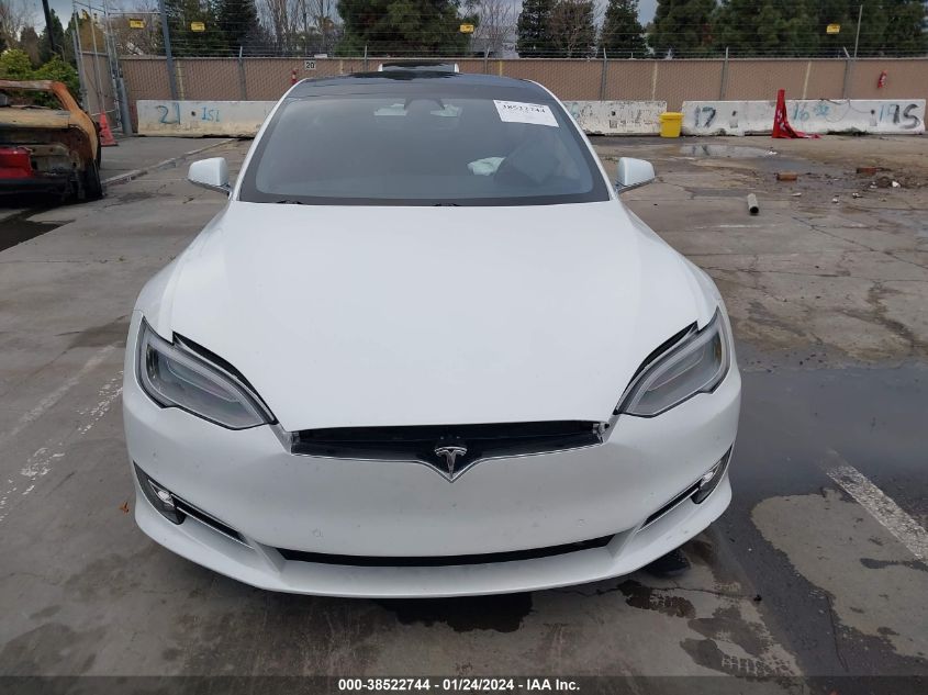 Auction sale of the 2018 TESLA MODEL S , vin: 5YJSA1E22JF284837, lot number: 38522744