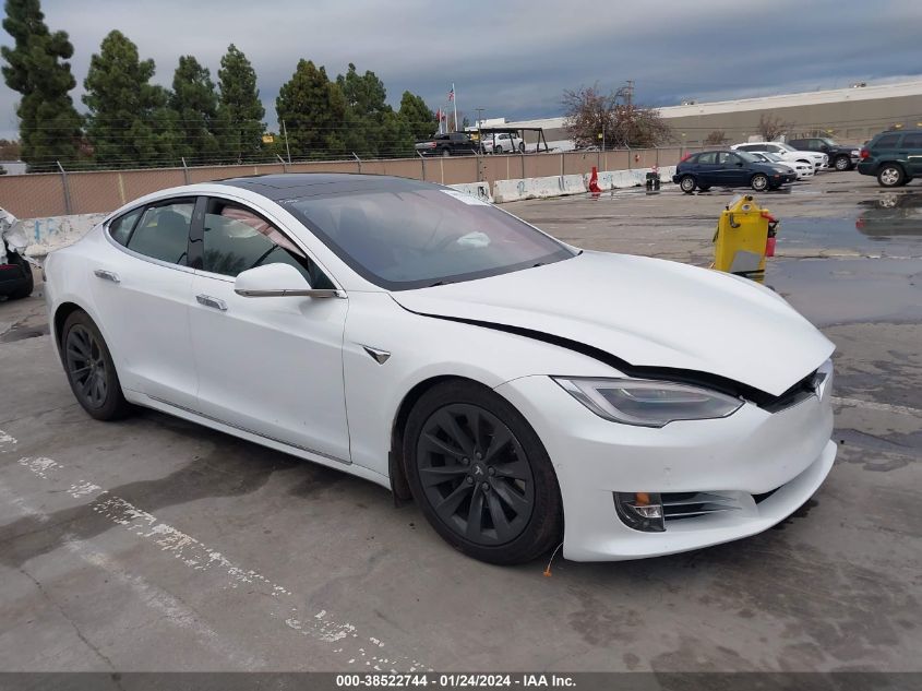 Auction sale of the 2018 TESLA MODEL S , vin: 5YJSA1E22JF284837, lot number: 38522744