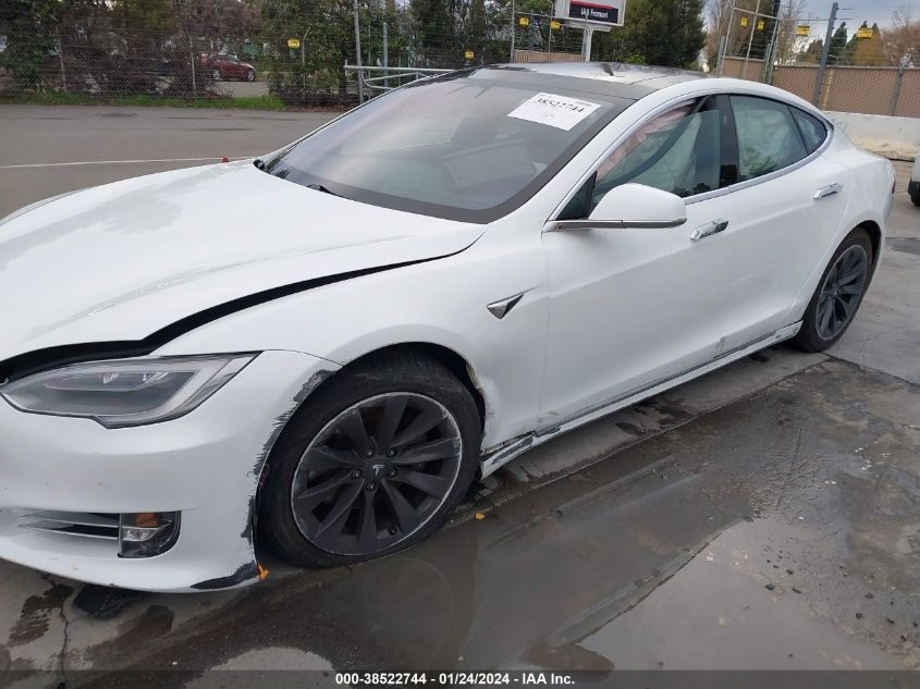 Auction sale of the 2018 TESLA MODEL S , vin: 5YJSA1E22JF284837, lot number: 38522744