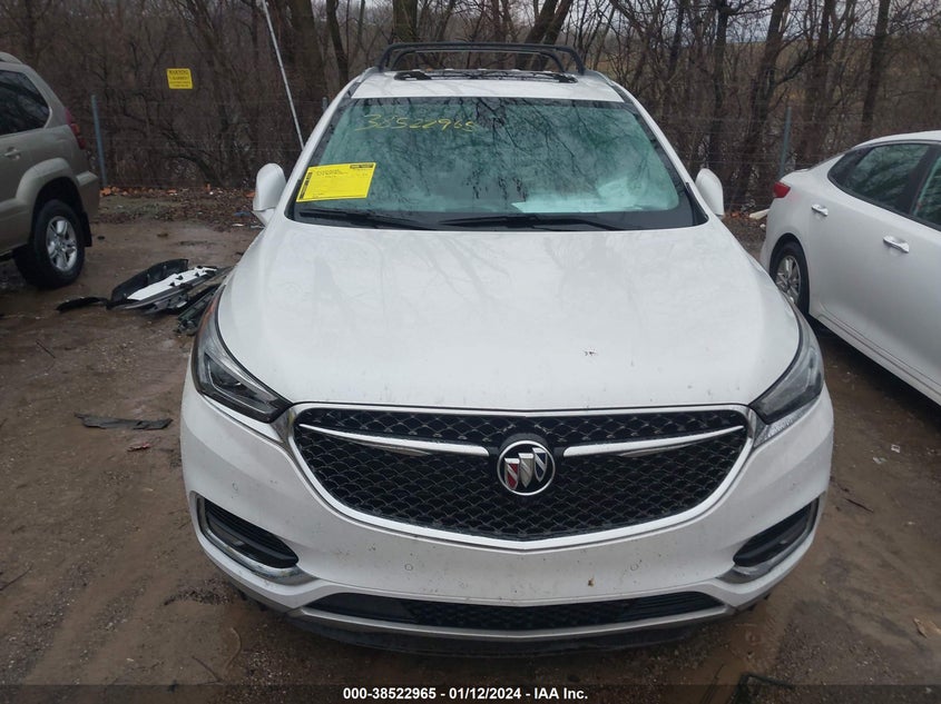 VIN 5GAEVCKW5JJ224520 2018 BUICK ENCLAVE AVENIR