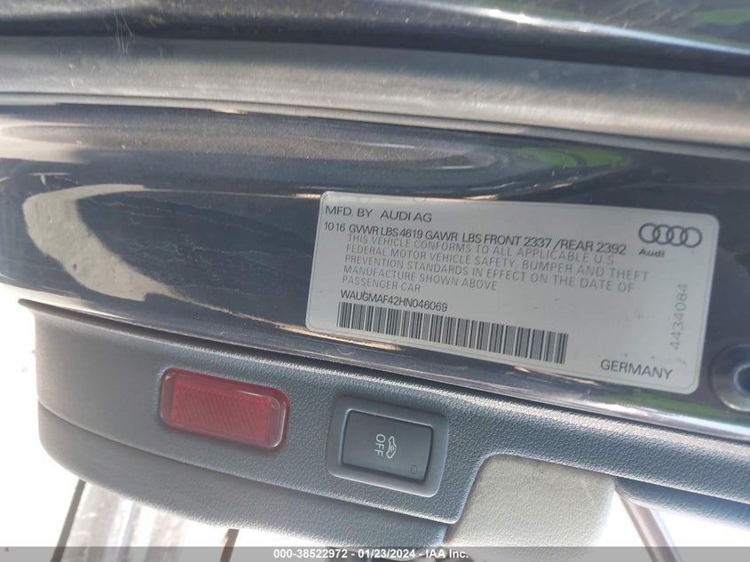VIN WAUGMAF42HN046069 2017 AUDI A4 ULTRA PREMIUM