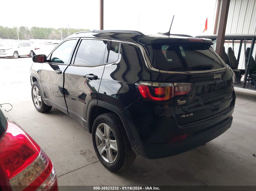 VIN 3C4NJDBB9NT211894 2022 JEEP COMPASS LATITUDE