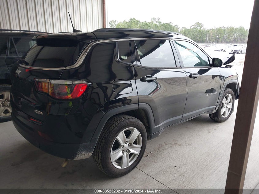 VIN 3C4NJDBB9NT211894 2022 JEEP COMPASS LATITUDE