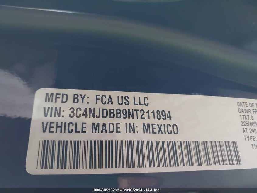 VIN 3C4NJDBB9NT211894 2022 JEEP COMPASS LATITUDE