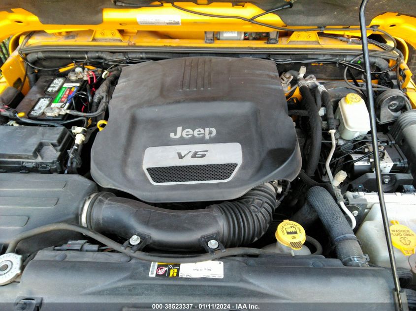 2015 JEEP WRANGLER UNLIMITED SAHARA - 1C4BJWEG1FL713141