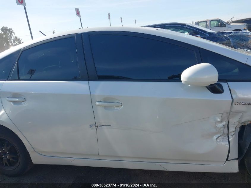 2014 TOYOTA PRIUS THREE - JTDKN3DU5E0385023