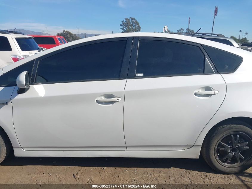 2014 TOYOTA PRIUS THREE - JTDKN3DU5E0385023
