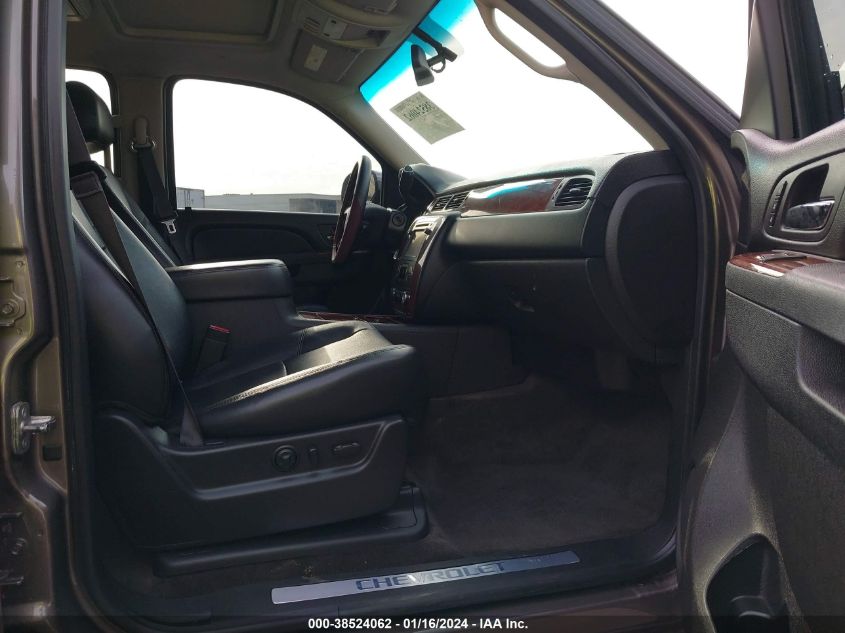 2013 CHEVROLET TAHOE LTZ - 1GNSCCE08DR303921