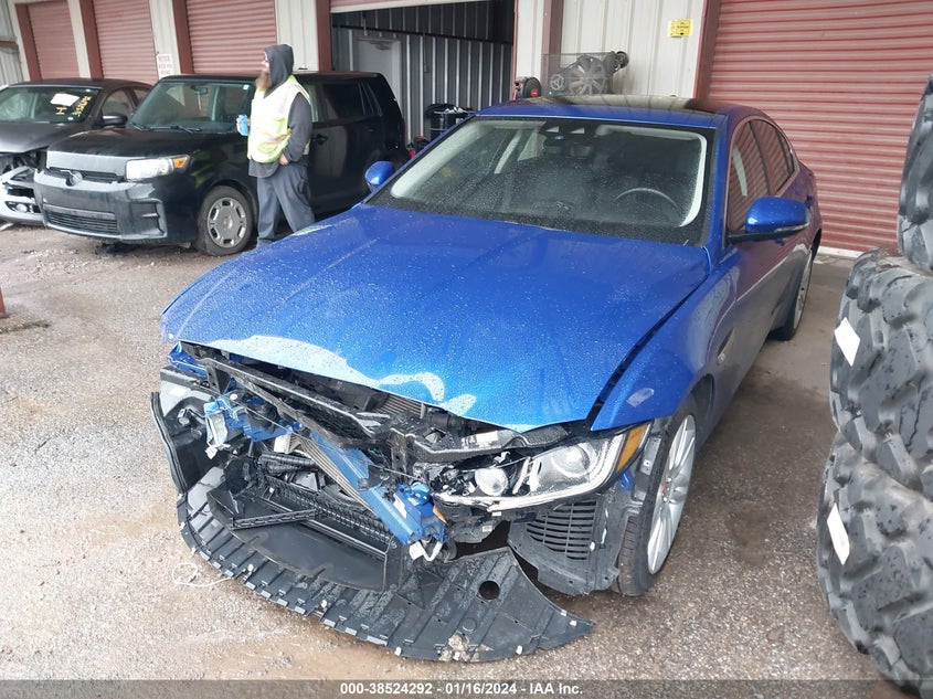 VIN SAJAD4FX2KCP45498 2019 JAGUAR XE 25T PREMIUM