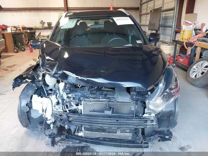 VIN 3N1CP5CU8JL507739 2018 NISSAN KICKS SR