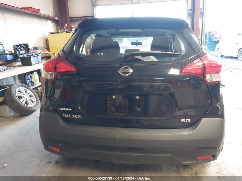 VIN 3N1CP5CU8JL507739 2018 NISSAN KICKS SR