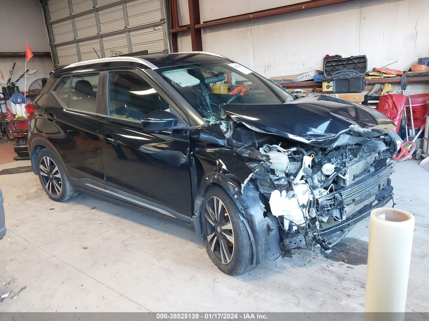 VIN 3N1CP5CU8JL507739 2018 NISSAN KICKS SR