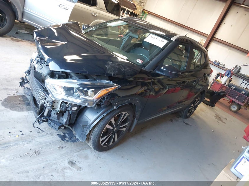 VIN 3N1CP5CU8JL507739 2018 NISSAN KICKS SR