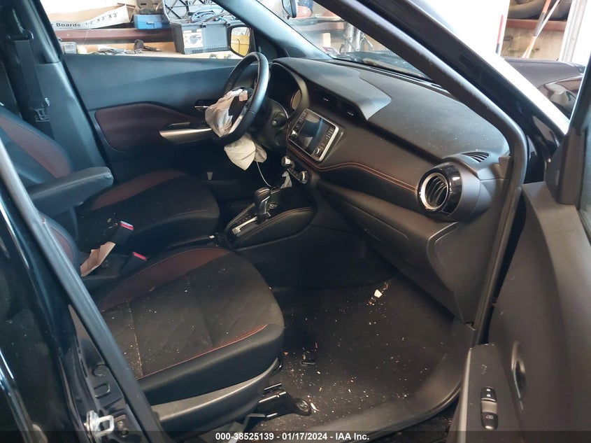 VIN 3N1CP5CU8JL507739 2018 NISSAN KICKS SR
