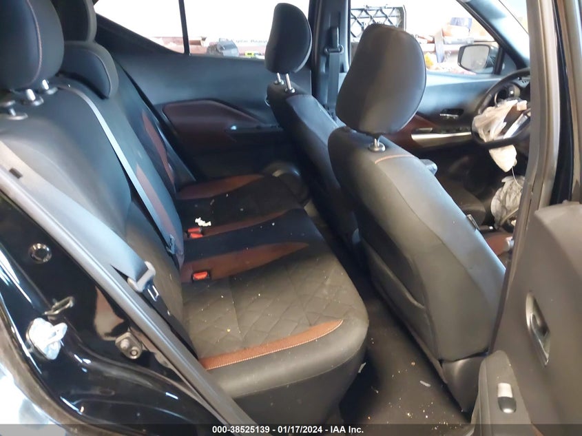 VIN 3N1CP5CU8JL507739 2018 NISSAN KICKS SR