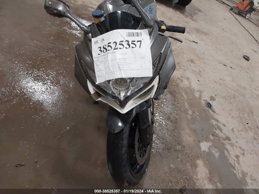 2008 SUZUKI GSX-R750 - JS1GR7LA782104755