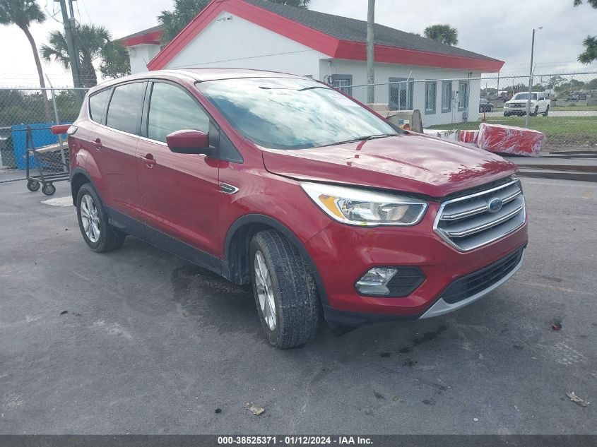 2017 FORD ESCAPE SE - 1FMCU0GD7HUE65112