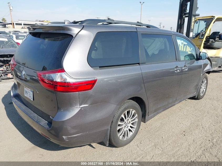 VIN 5TDYZ3DC2LS046803 2020 TOYOTA SIENNA XLE PREMIUM