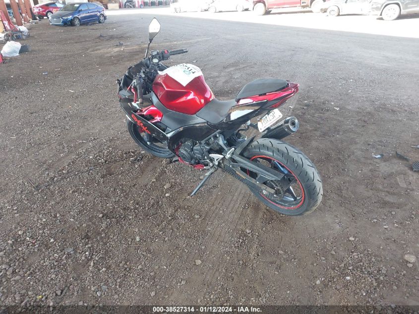 VIN JKAEXKH18MDAB4844 2021 KAWASAKI EX400