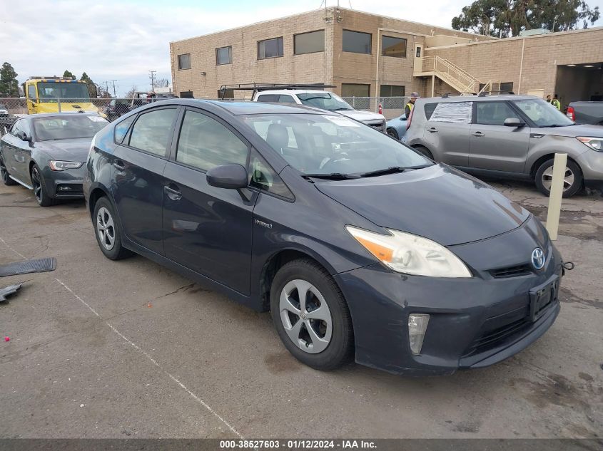 2013 TOYOTA PRIUS TWO - JTDKN3DU8D5566540