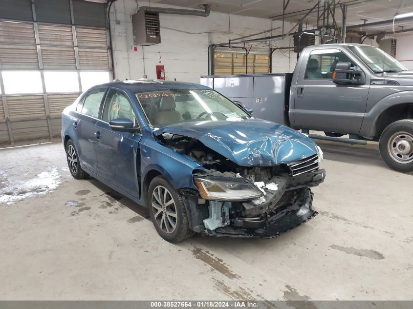 2017 VOLKSWAGEN JETTA 1.4T SE - 3VWDB7AJ8HM328428