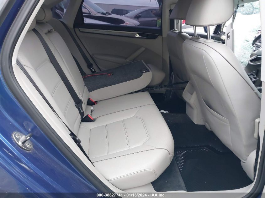 2017 VOLKSWAGEN PASSAT R-LINE - 1VWDT7A3XHC009287