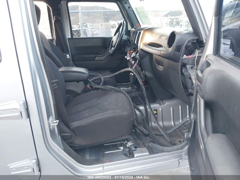 2015 JEEP WRANGLER UNLIMITED SPORT - 1C4BJWDG3FL640582