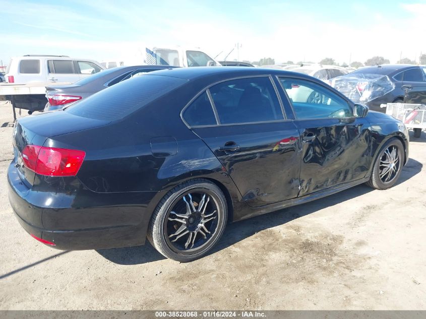 2014 VOLKSWAGEN JETTA 2.0L S - 3VW2K7AJ6EM328432