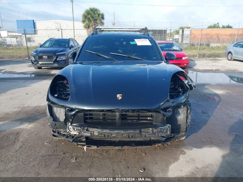 2017 PORSCHE MACAN S - WP1AB2A52HLB14871
