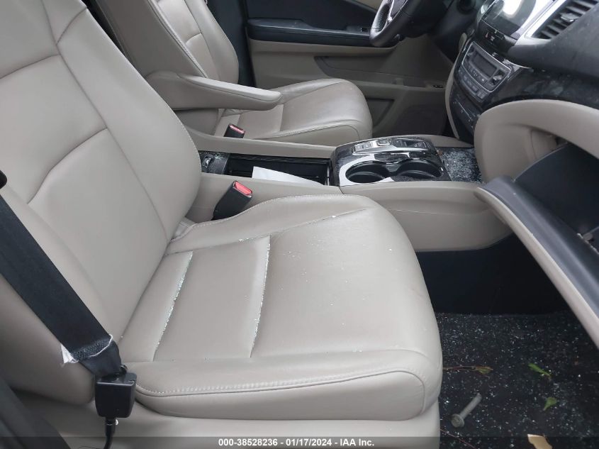 2016 HONDA PILOT TOURING - 5FNYF5H91GB023171
