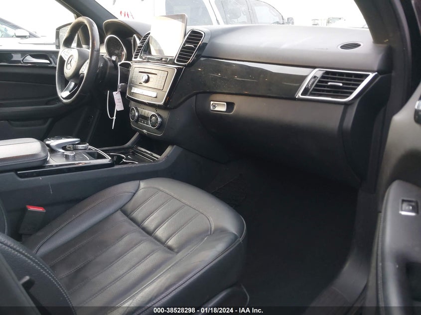 VIN 4JGDA5JB8JB015617 2018 MERCEDES-BENZ GLE 350