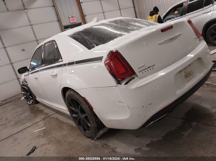 VIN 2C3CCAGG5HH612879 2017 CHRYSLER 300 S