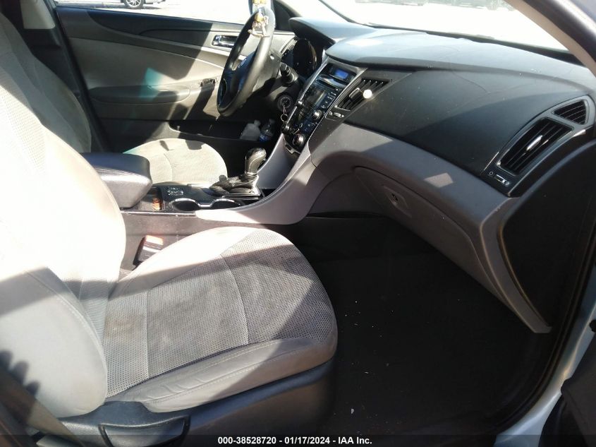 2013 HYUNDAI SONATA GLS - 5NPEB4ACXDH653900