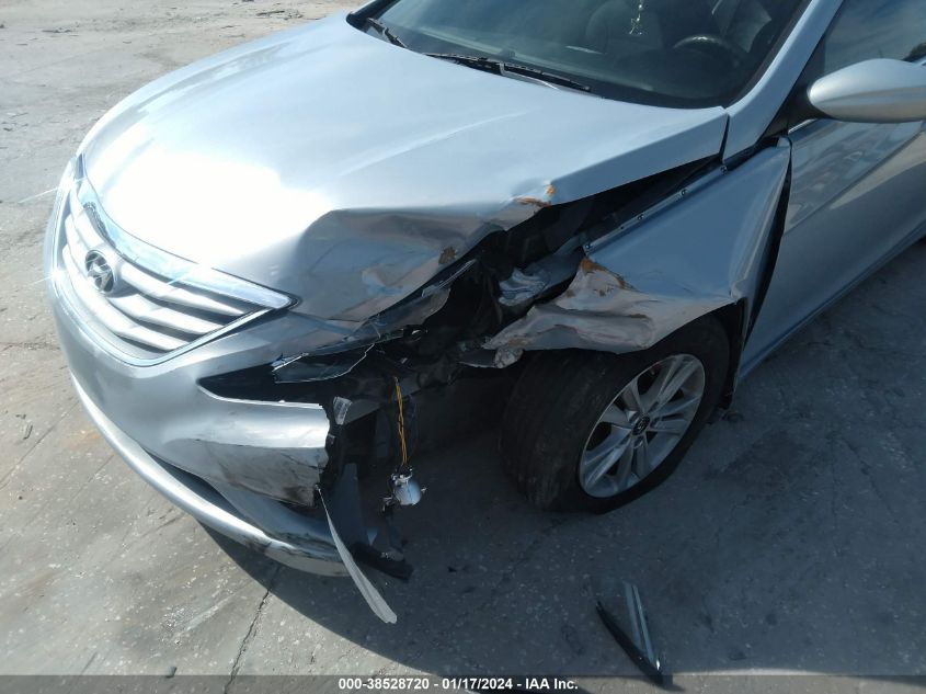 2013 HYUNDAI SONATA GLS - 5NPEB4ACXDH653900