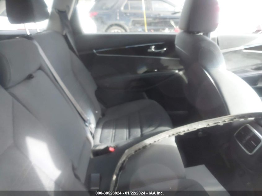 2019 KIA SORENTO 2.4L LX - 5XYPGDA37KG569094