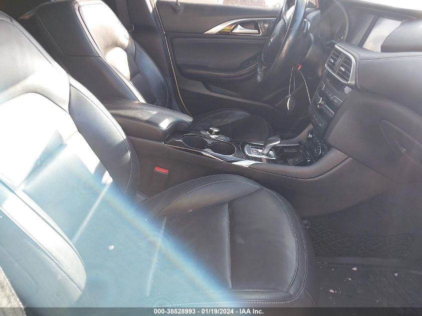2017 INFINITI QX30 LUXURY/PREMIUM/SPORT SJKCH5CR2HA035476