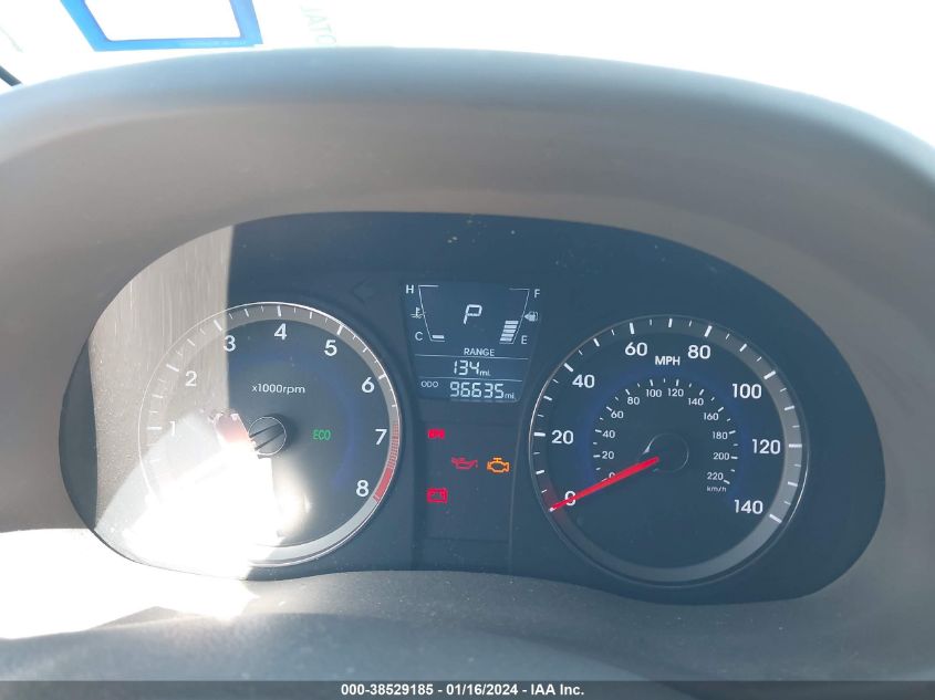 2013 HYUNDAI ACCENT GLS/SE - KMHCU4AE2DU427712