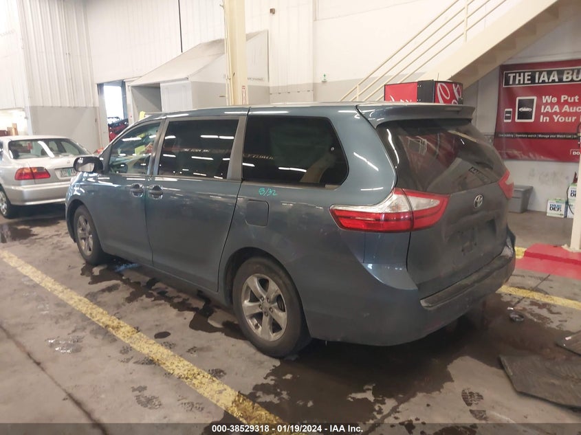 VIN 5TDZZ3DC4HS837751 2017 TOYOTA SIENNA