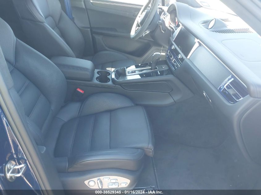 2024 PORSCHE MACAN GTS - WP1AF2A51RLB55675