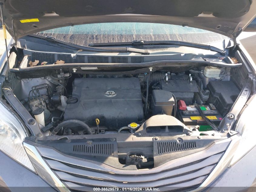 2015 TOYOTA SIENNA LE - 5TDKK3DC9FS626984