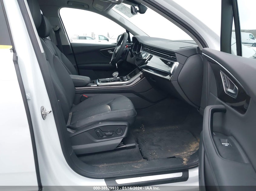 VIN WA1LXBF74PD027658 2023 AUDI Q7 PREMIUM PLUS