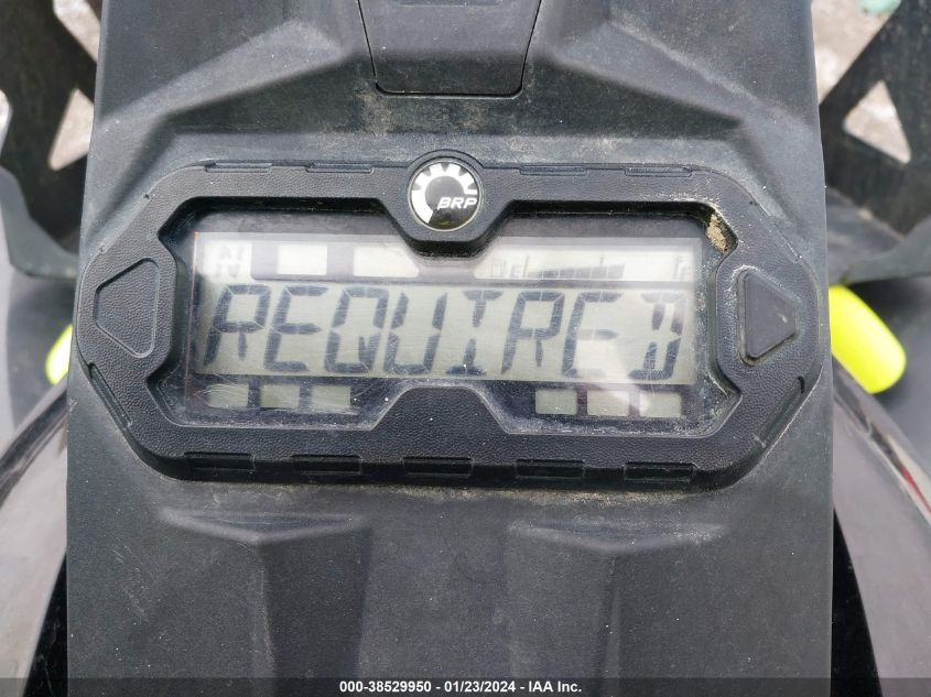2020 CAN-AM RENEGADE X MR 1000R - 3JBMWAX24LJ000277