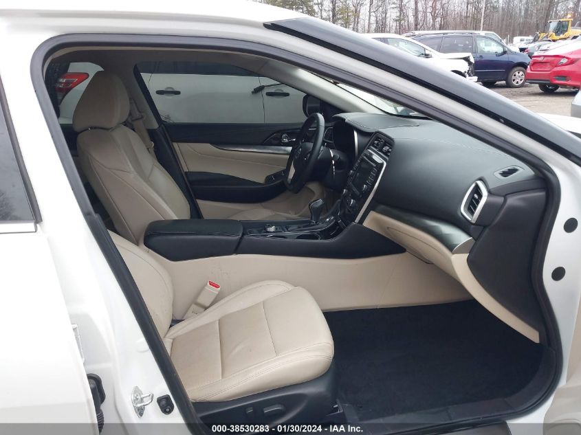 2019 NISSAN MAXIMA 3.5 SV - 1N4AA6AV0KC378132